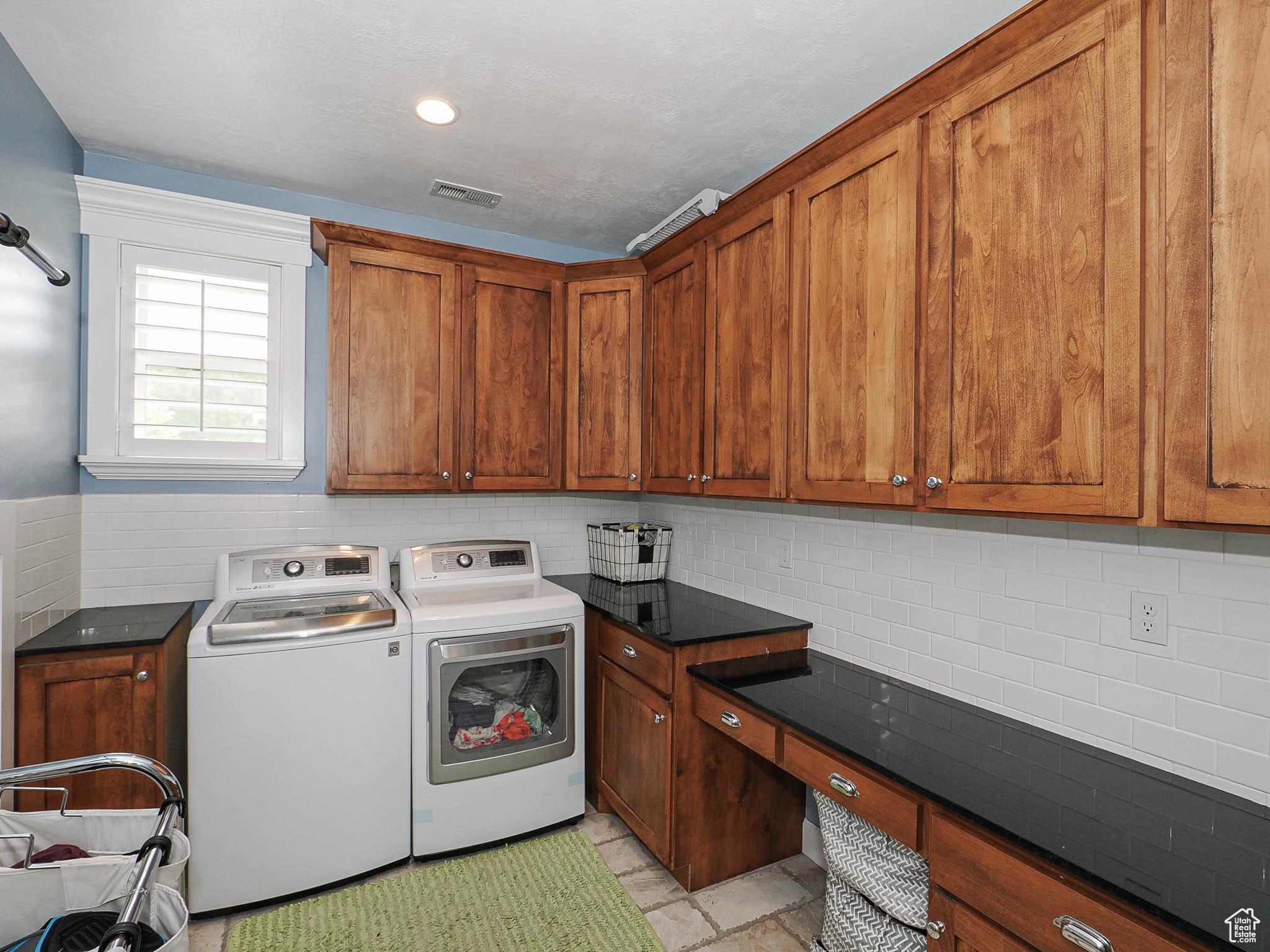 Pleasant Grove, Utah, 84062, United States, 6 Bedrooms Bedrooms, ,5 BathroomsBathrooms,Residential,For Sale,1941706