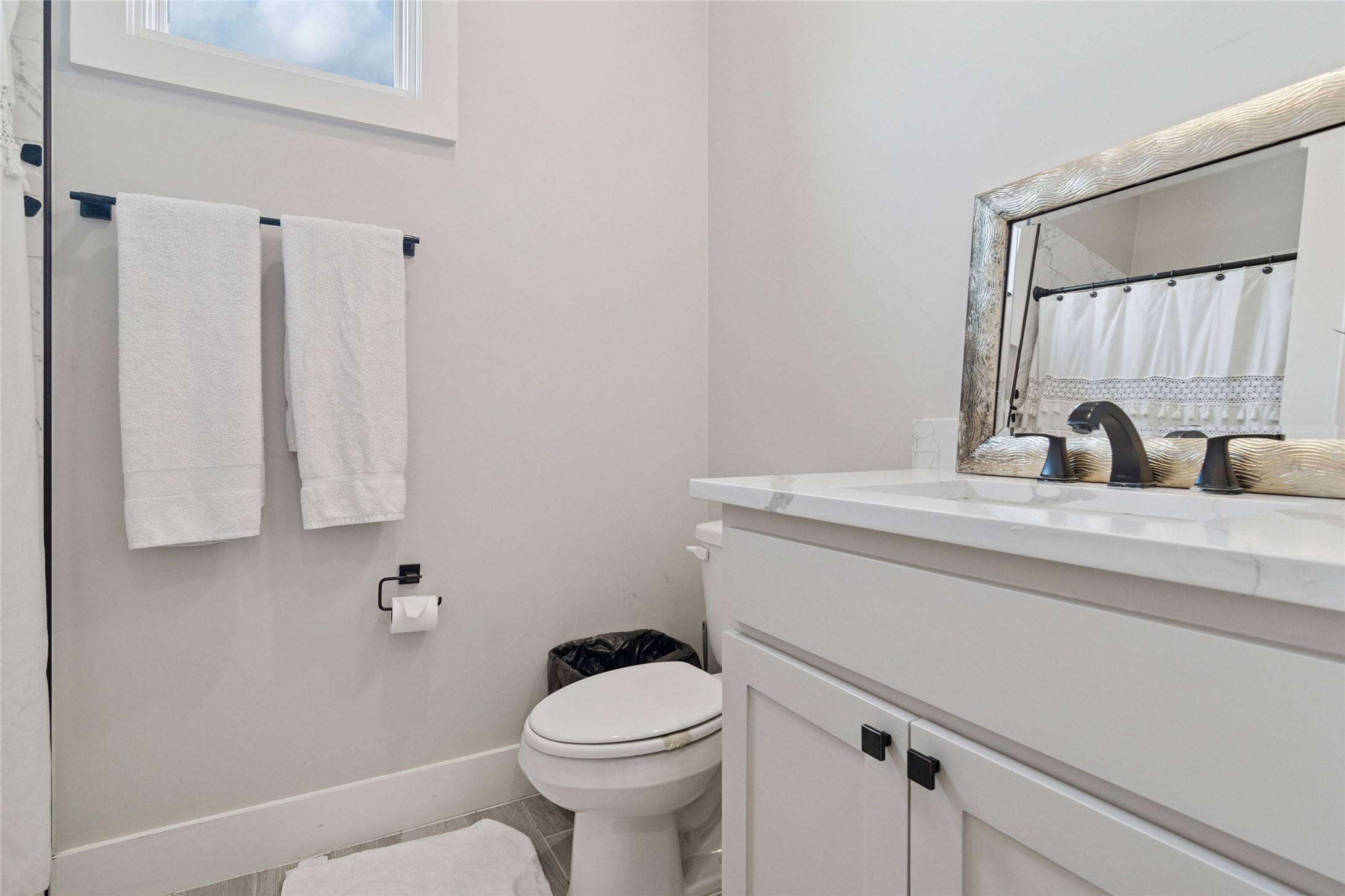 Ovilla, Texas, 75154, United States, 4 Bedrooms Bedrooms, ,3 BathroomsBathrooms,Residential,For Sale,1785260