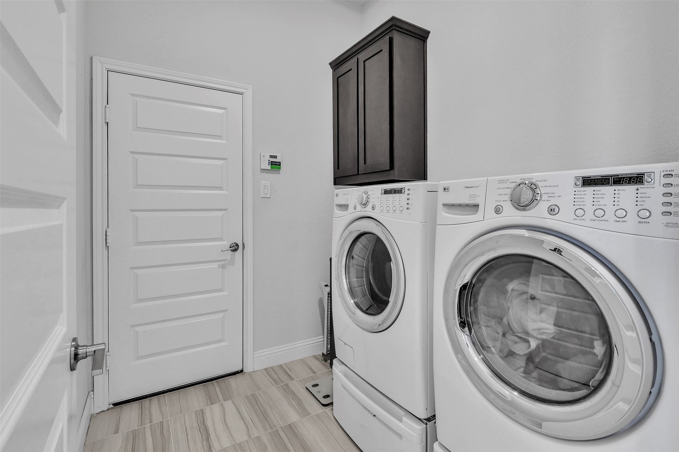 Justin, Texas, 76247, United States, 4 Bedrooms Bedrooms, ,4 BathroomsBathrooms,Residential,For Sale,1981121