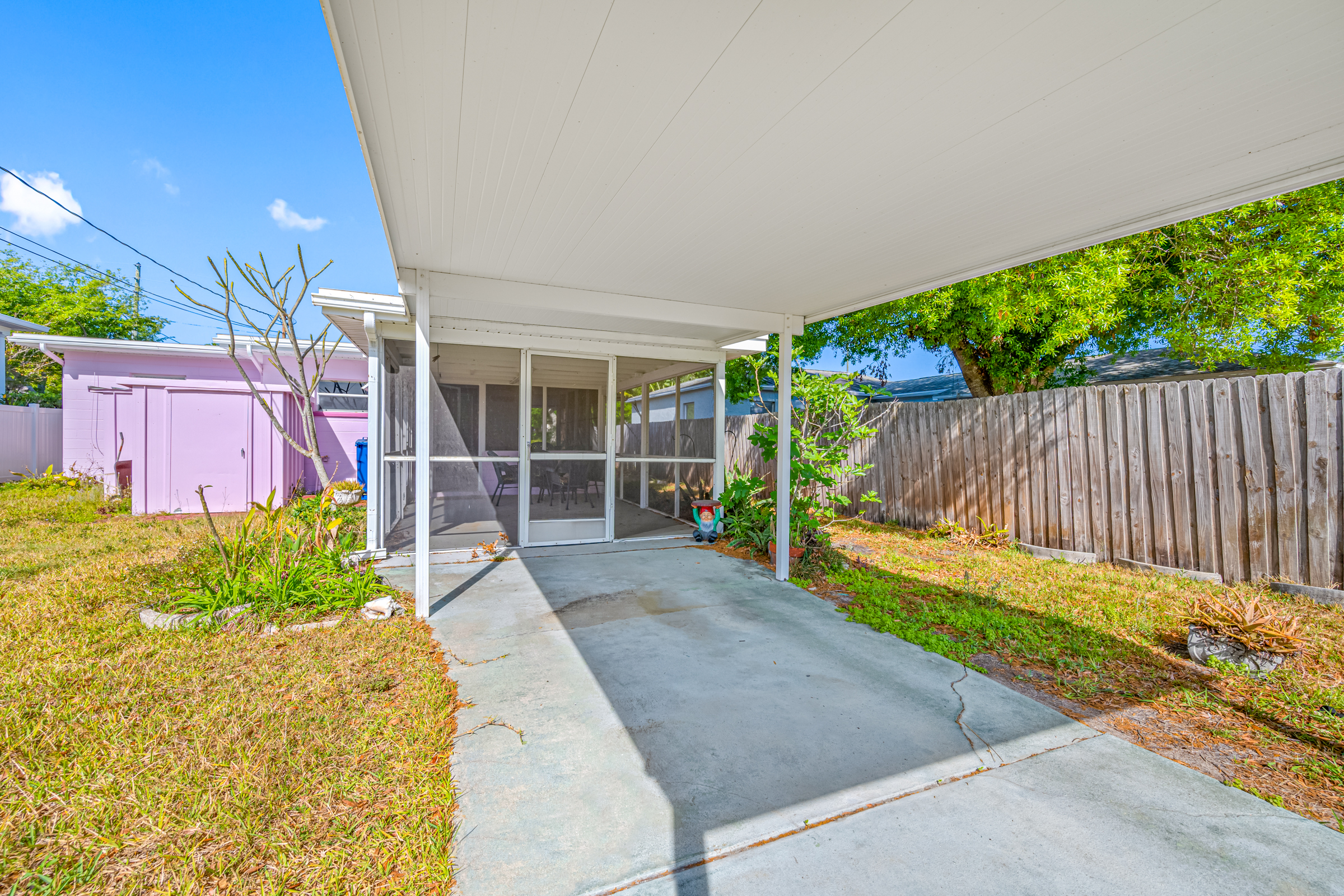 St Petersburg, Florida, 33701, United States, 2 Bedrooms Bedrooms, ,1 BathroomBathrooms,Residential,For Sale,1862109