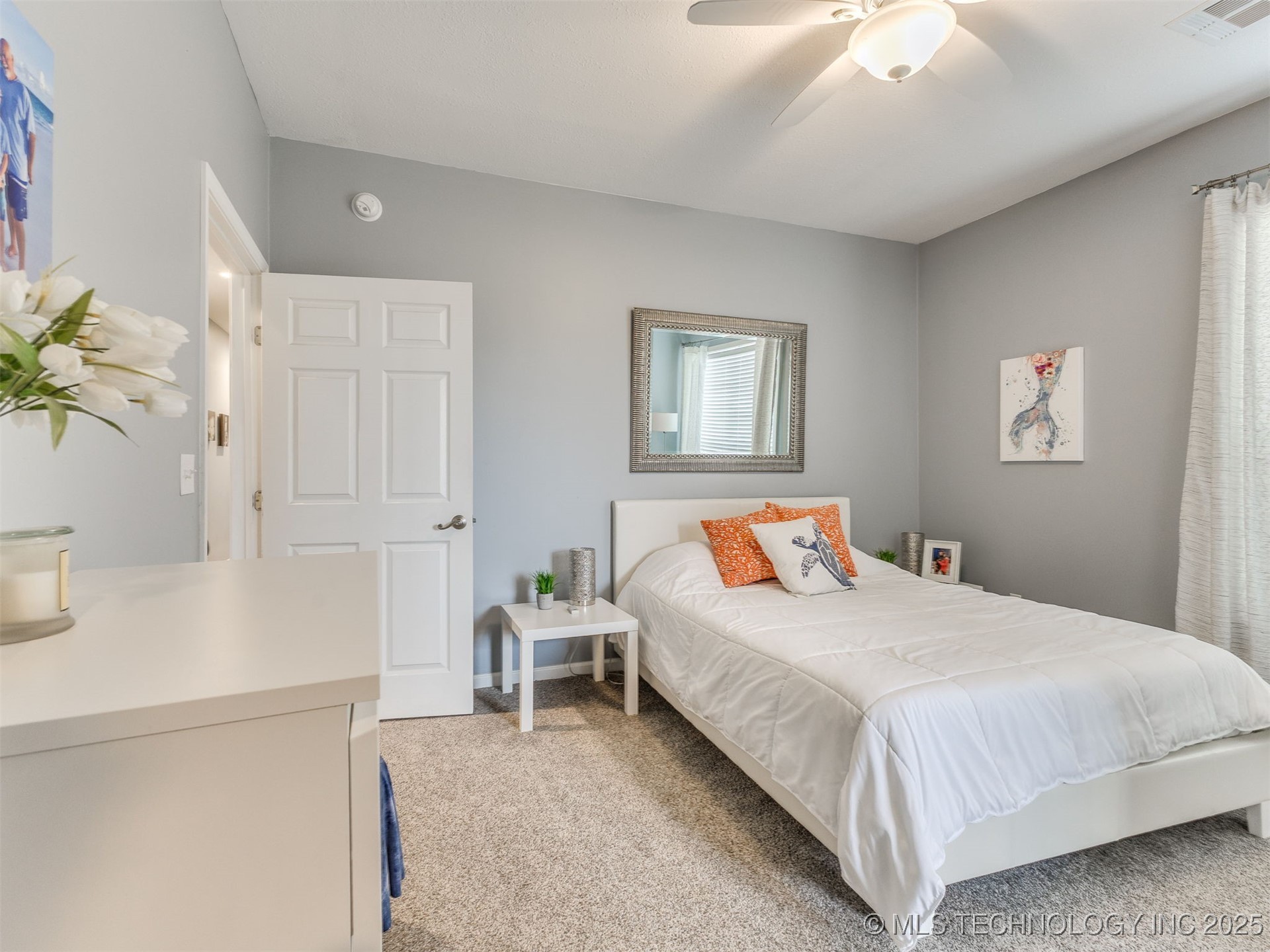 Mounds, Oklahoma, 74047, United States, 4 Bedrooms Bedrooms, ,4 BathroomsBathrooms,Residential,For Sale,1985246