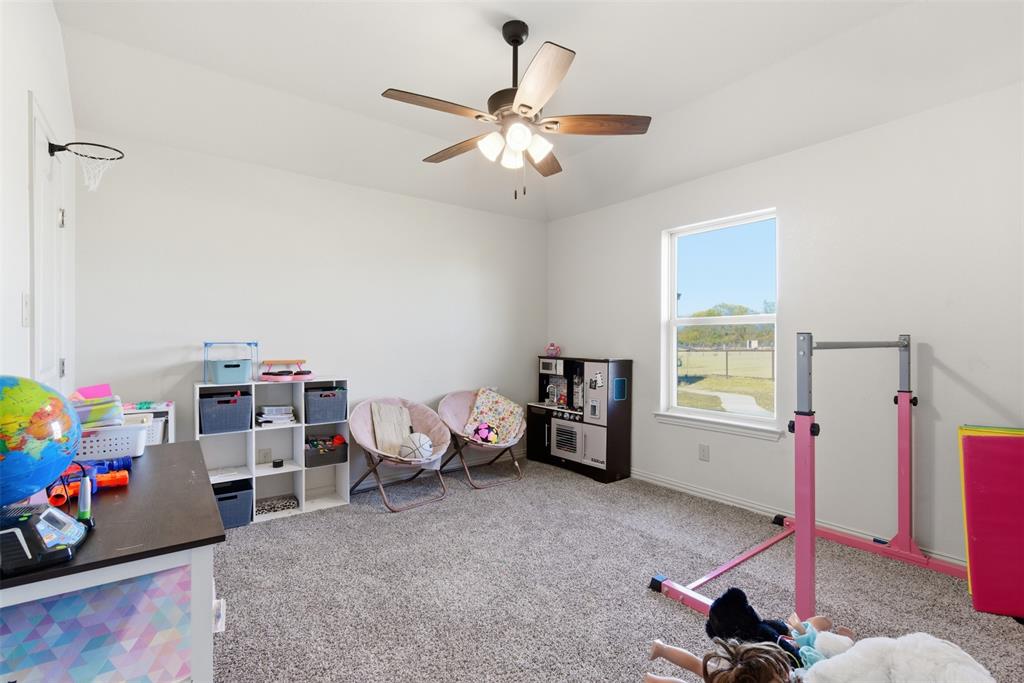 Grandview, Texas, 76050, United States, 4 Bedrooms Bedrooms, ,3 BathroomsBathrooms,Residential,For Sale,1991534