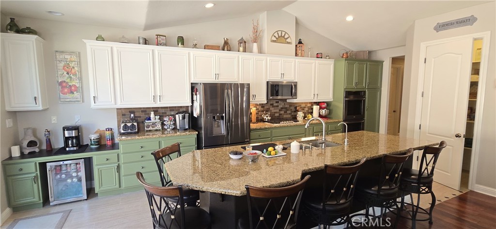 Lompoc, California, 93436, United States, 4 Bedrooms Bedrooms, ,3 BathroomsBathrooms,Residential,For Sale,2030840