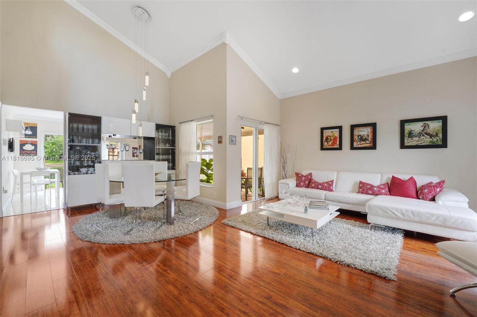 Sunrise, Florida, 33323, United States, 3 Bedrooms Bedrooms, ,3 BathroomsBathrooms,Residential,For Sale,1848108