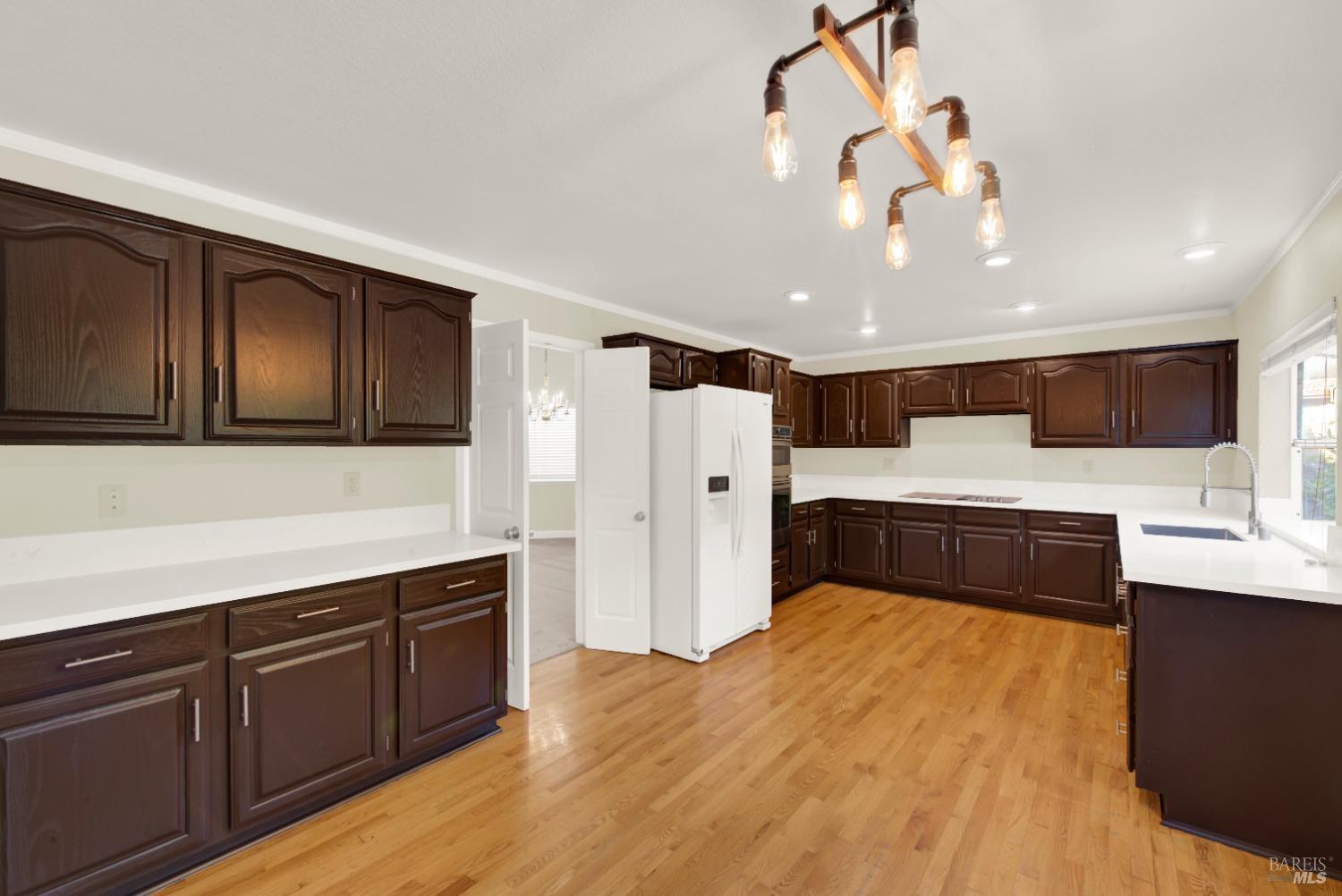 Fairfield, California, 94534, United States, 5 Bedrooms Bedrooms, ,3 BathroomsBathrooms,Residential,For Sale,1839073