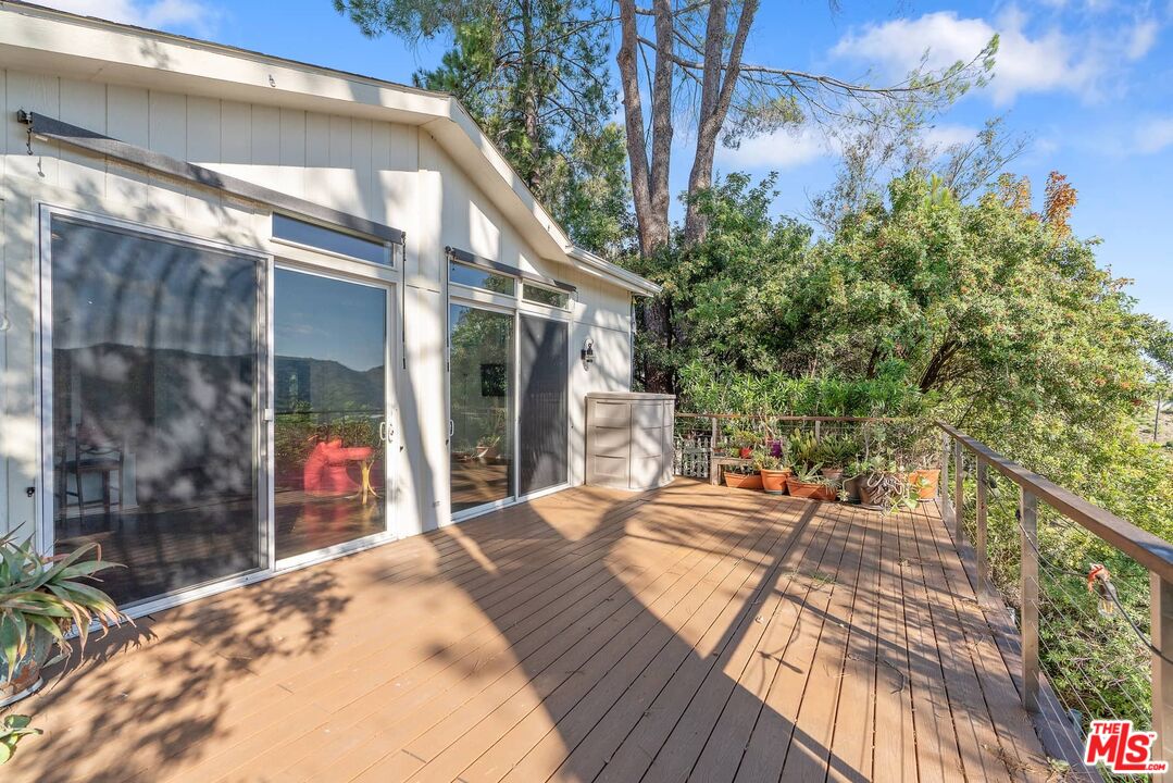 Calabasas, California, 91302, United States, 3 Bedrooms Bedrooms, ,2 BathroomsBathrooms,Residential,For Sale,2002954