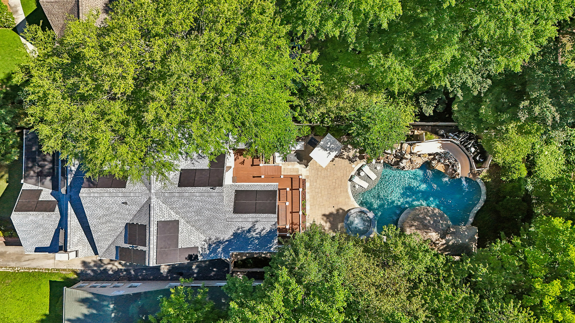  Resort-Inspired Retreat in the Heart of Virginia Highland - 物件實景