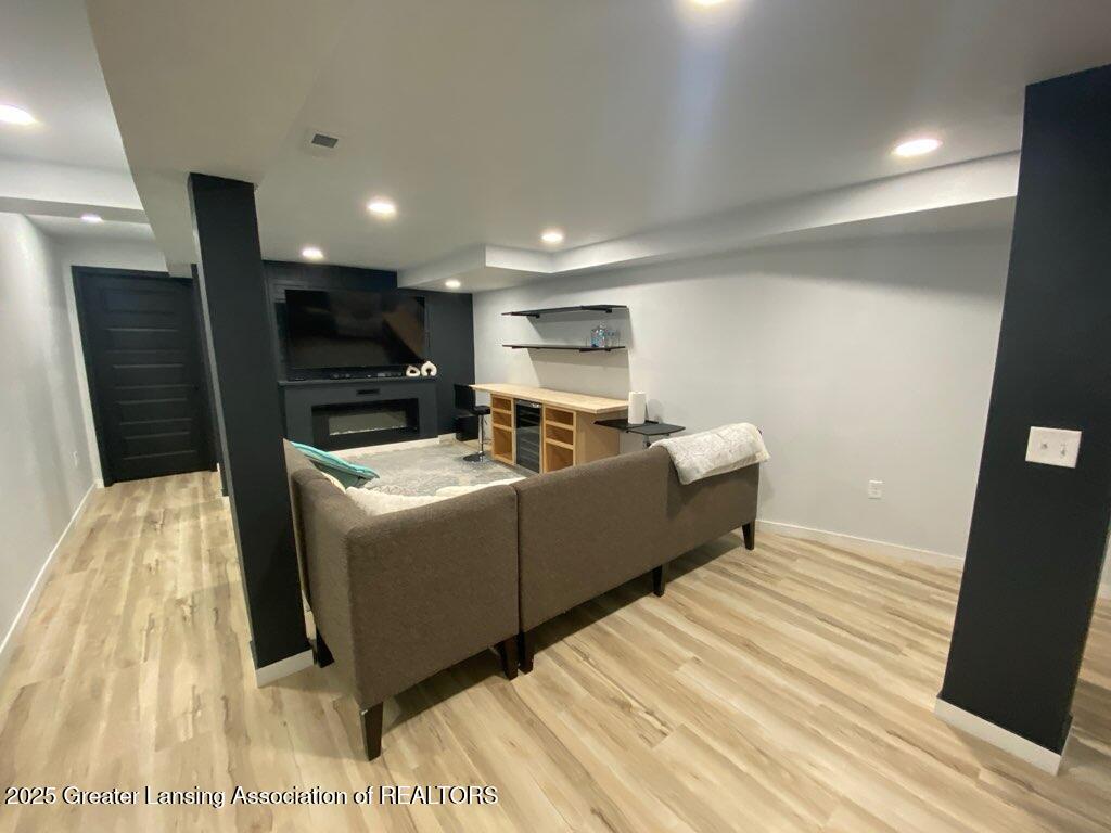 Eagle, Michigan, 48822, United States, 4 Bedrooms Bedrooms, ,4 BathroomsBathrooms,Residential,For Sale,1807523