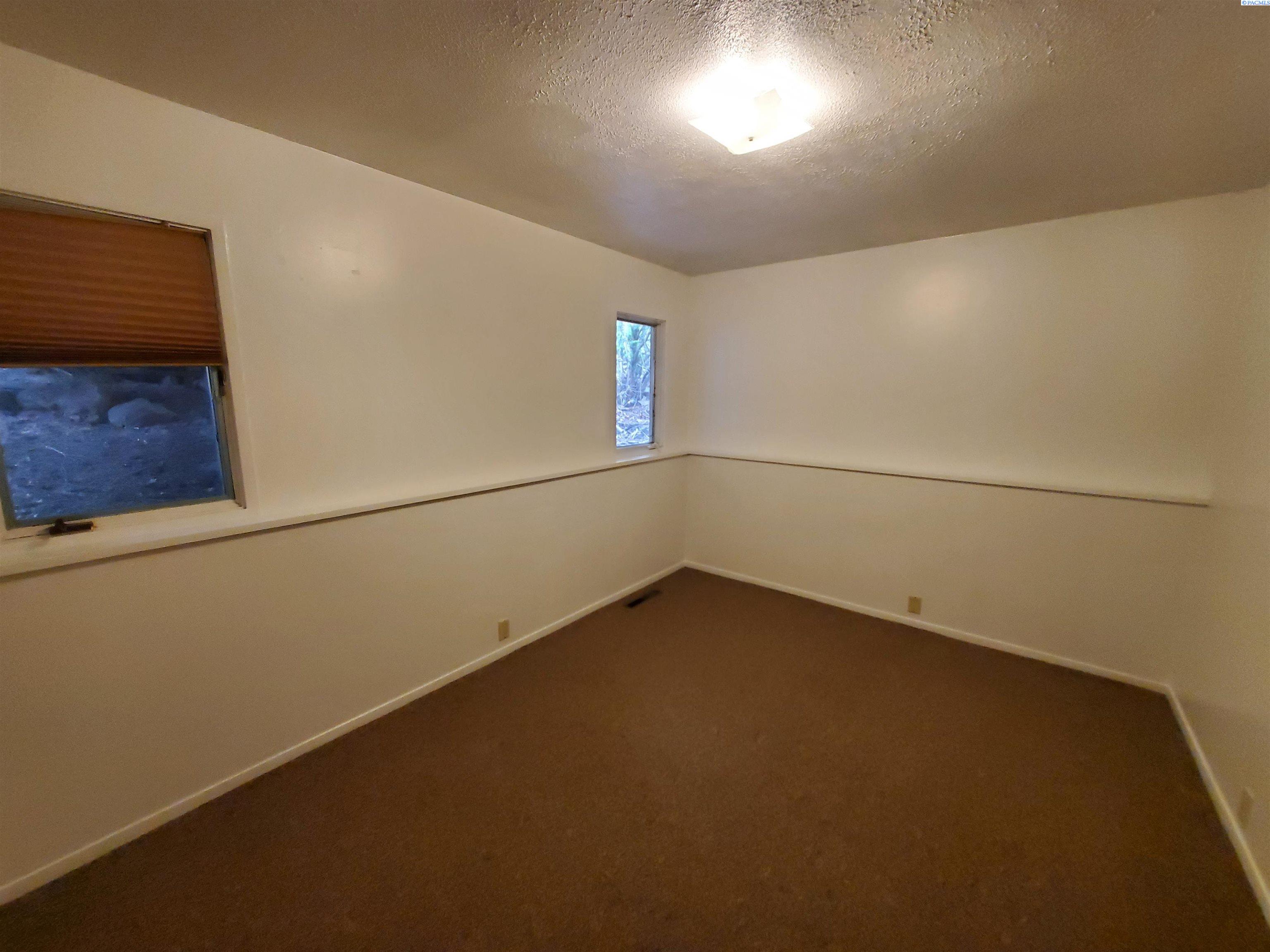 Pullman, Washington, 99163, United States, 5 Bedrooms Bedrooms, ,3 BathroomsBathrooms,Residential,For Sale,1793538