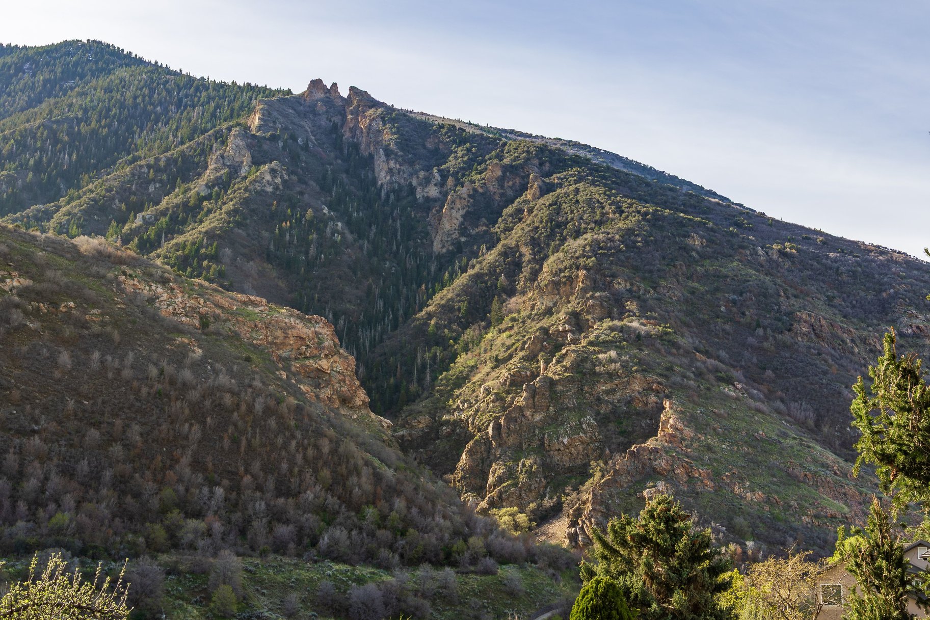  Updated Sandy Home With One of a Kind Location With Unobstructed Mountain Views - 物件實景