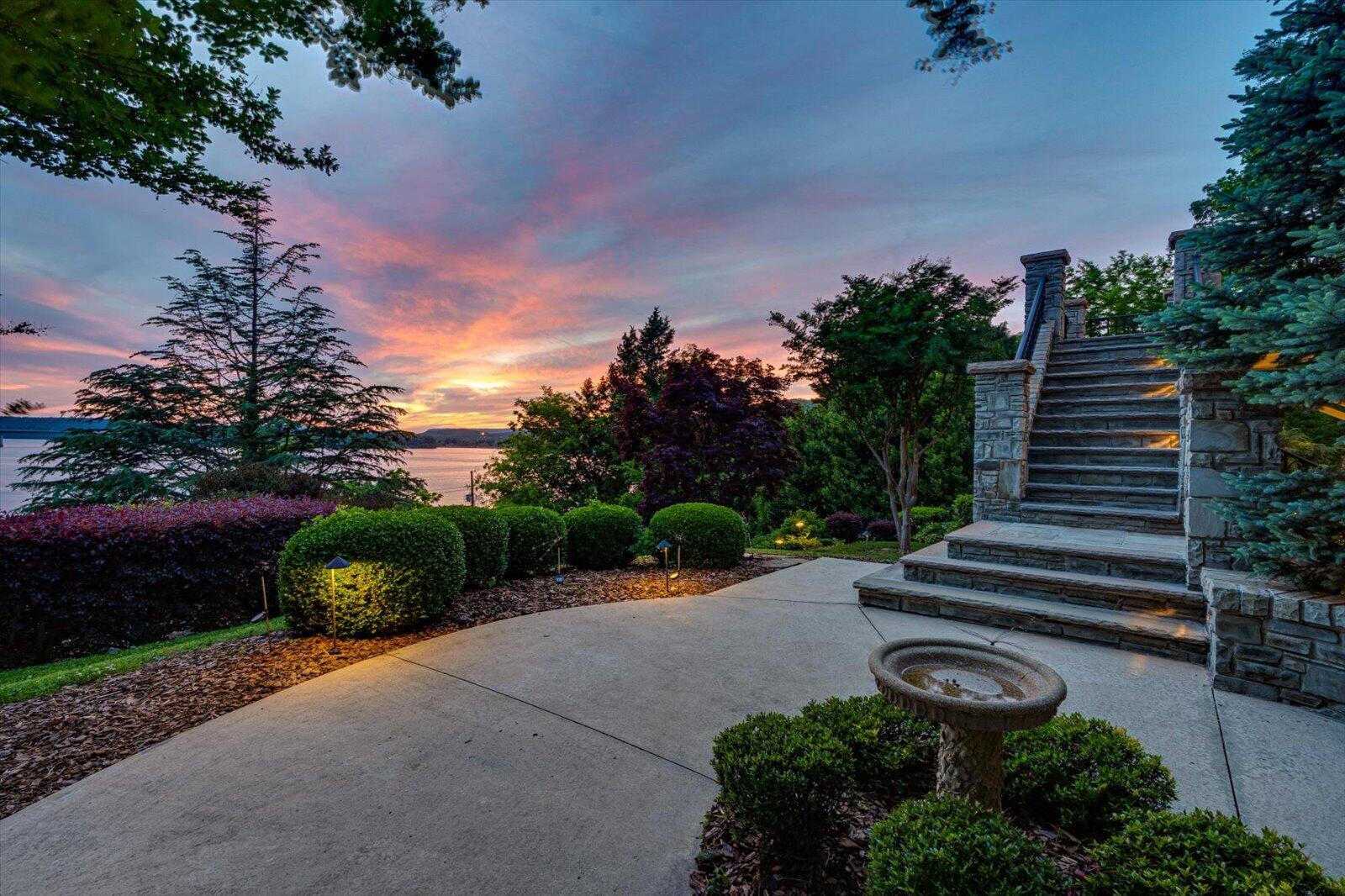 Guild, Tennessee, 37340, United States, 4 Bedrooms Bedrooms, ,5 BathroomsBathrooms,Residential,For Sale,2040612