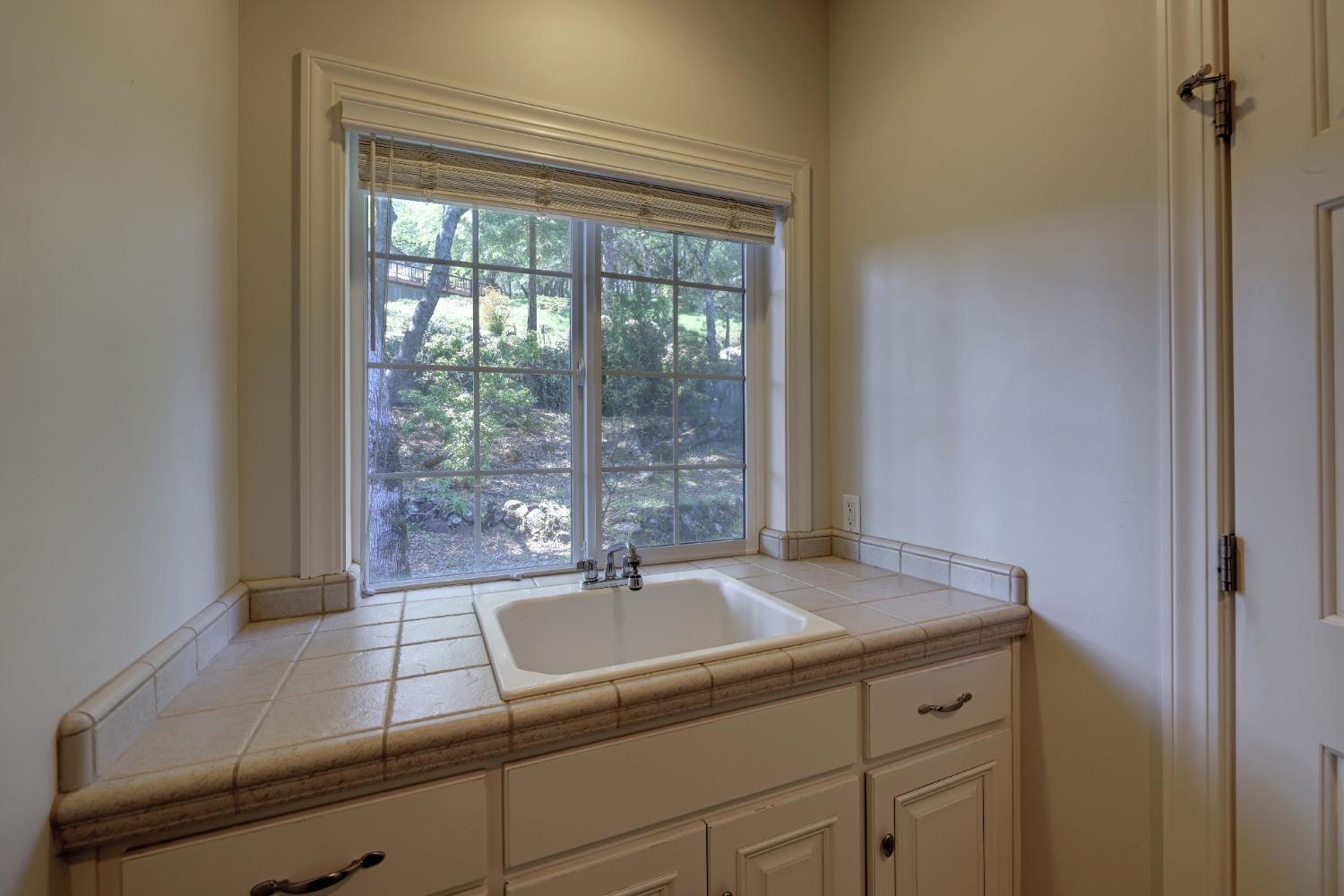 Penn Valley, California, 95946, United States, 3 Bedrooms Bedrooms, ,3 BathroomsBathrooms,Residential,For Sale,1784644