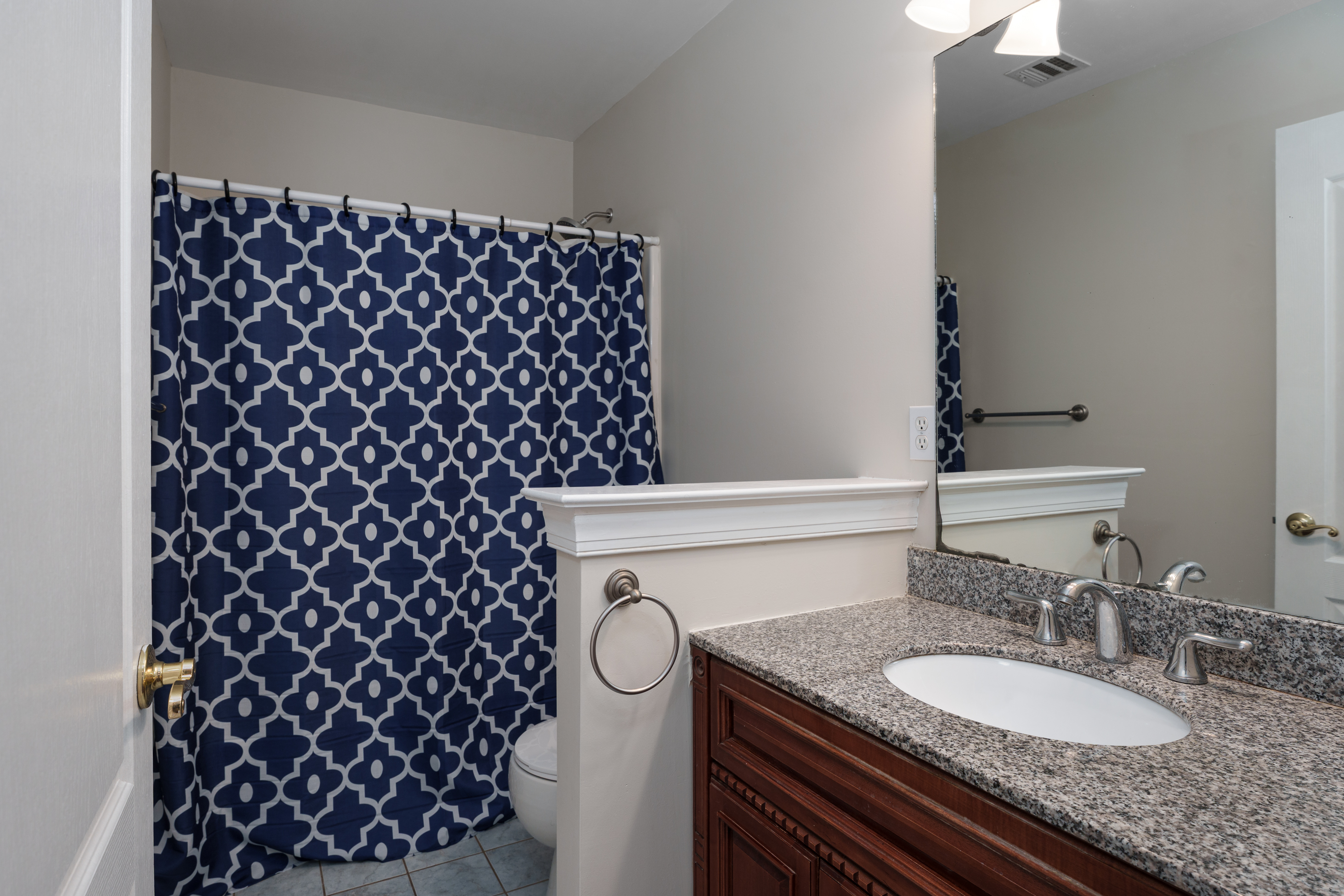  Privacy, Space and Prestige in West Windsor - 物件實景