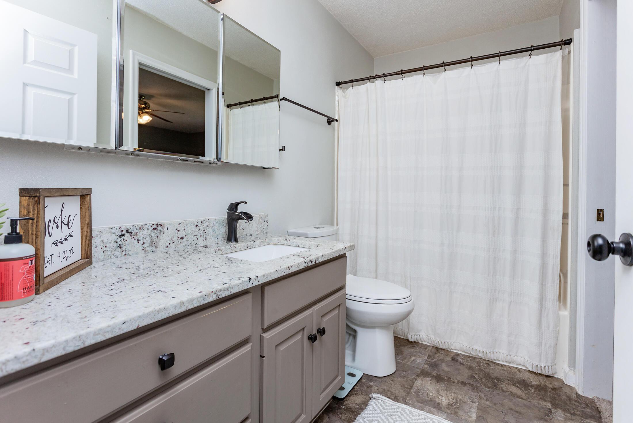 Kelley, Iowa, 50134, United States, 4 Bedrooms Bedrooms, ,2 BathroomsBathrooms,Residential,For Sale,1984612