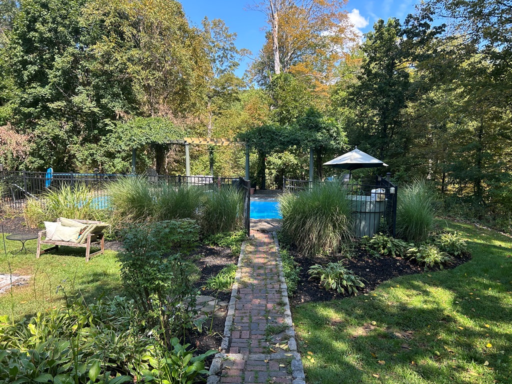 Holmes, New York, 12531, United States, 4 Bedrooms Bedrooms, ,2 BathroomsBathrooms,Residential,For Sale,1979476