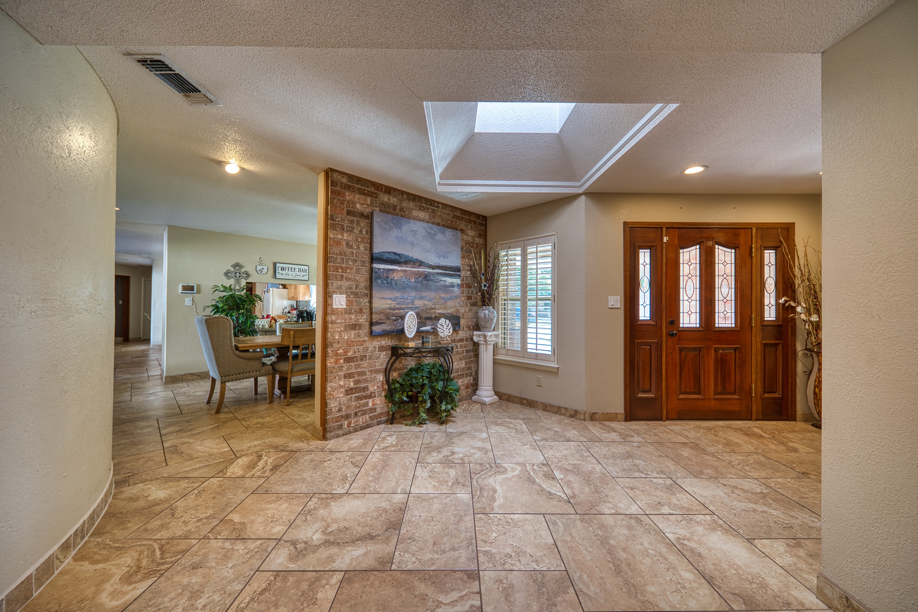 Carlsbad, New Mexico, 88220, United States, 4 Bedrooms Bedrooms, ,3 BathroomsBathrooms,Residential,For Sale,1974897