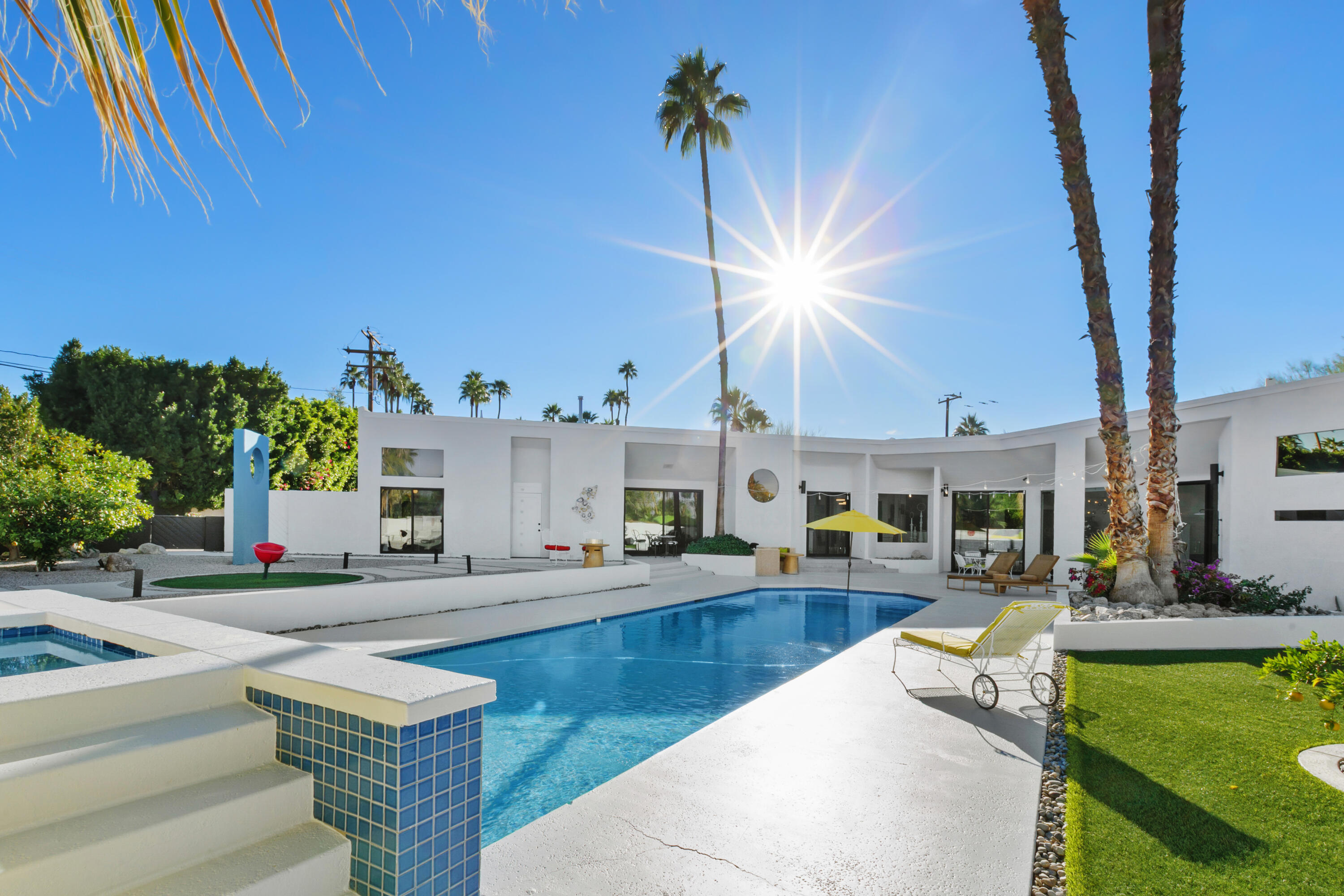 Palm Desert, California, 92260, United States, 2 Bedrooms Bedrooms, ,2 BathroomsBathrooms,Residential,For Sale,2003348