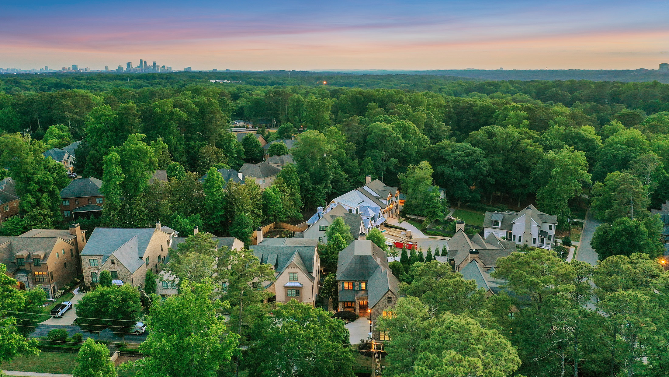  Sophisticated Brick Residence in Coveted Brookhaven Location - 物件實景