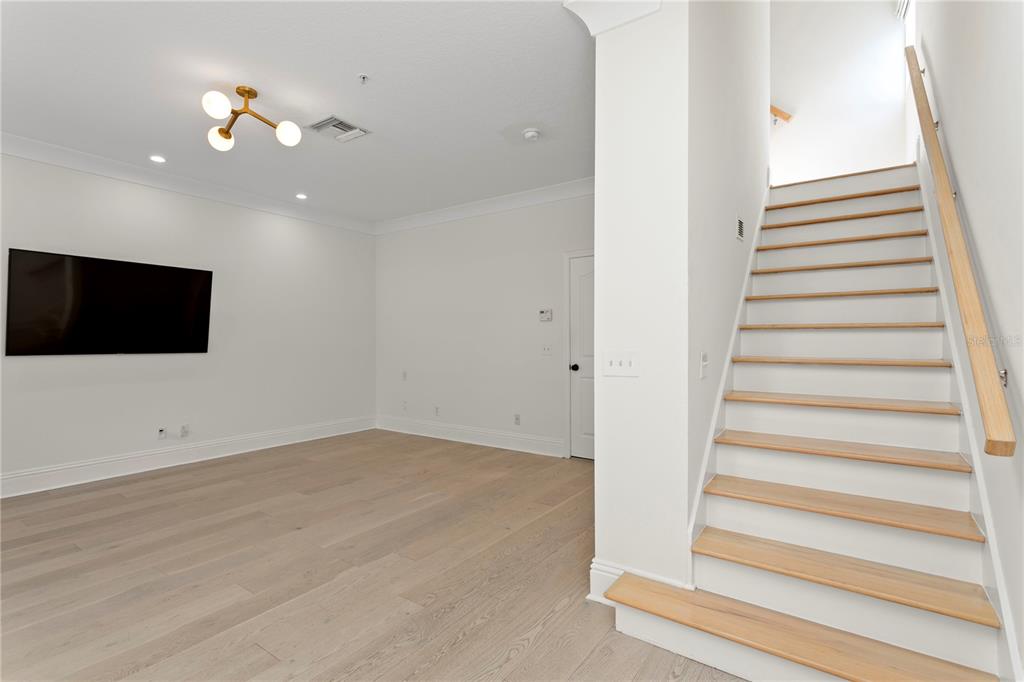 Tampa, Florida, 33602, United States, 3 Bedrooms Bedrooms, ,3 BathroomsBathrooms,Residential,For Sale,1902544