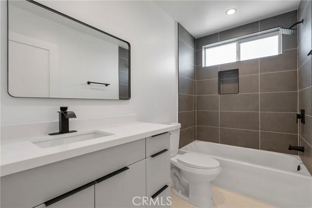 Los Angeles, California, 90023, United States, 22 Bedrooms Bedrooms, ,Residential,For Sale,1763548