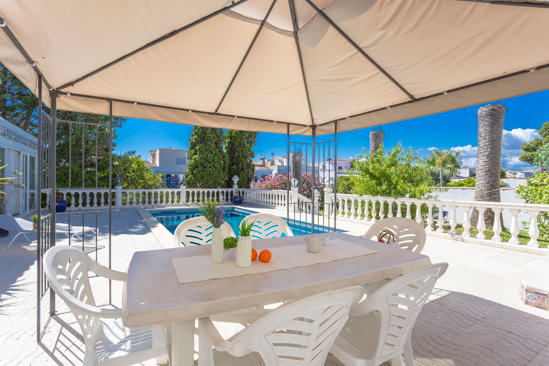  Mediterranean Independent Villa in Empuriabrava with Private Mooring - 物件實景