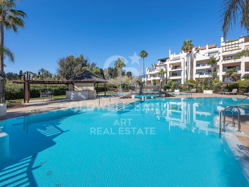 Estepona, Andalusia, ES, 3 Bedrooms Bedrooms, ,Residential,For Sale,1940839