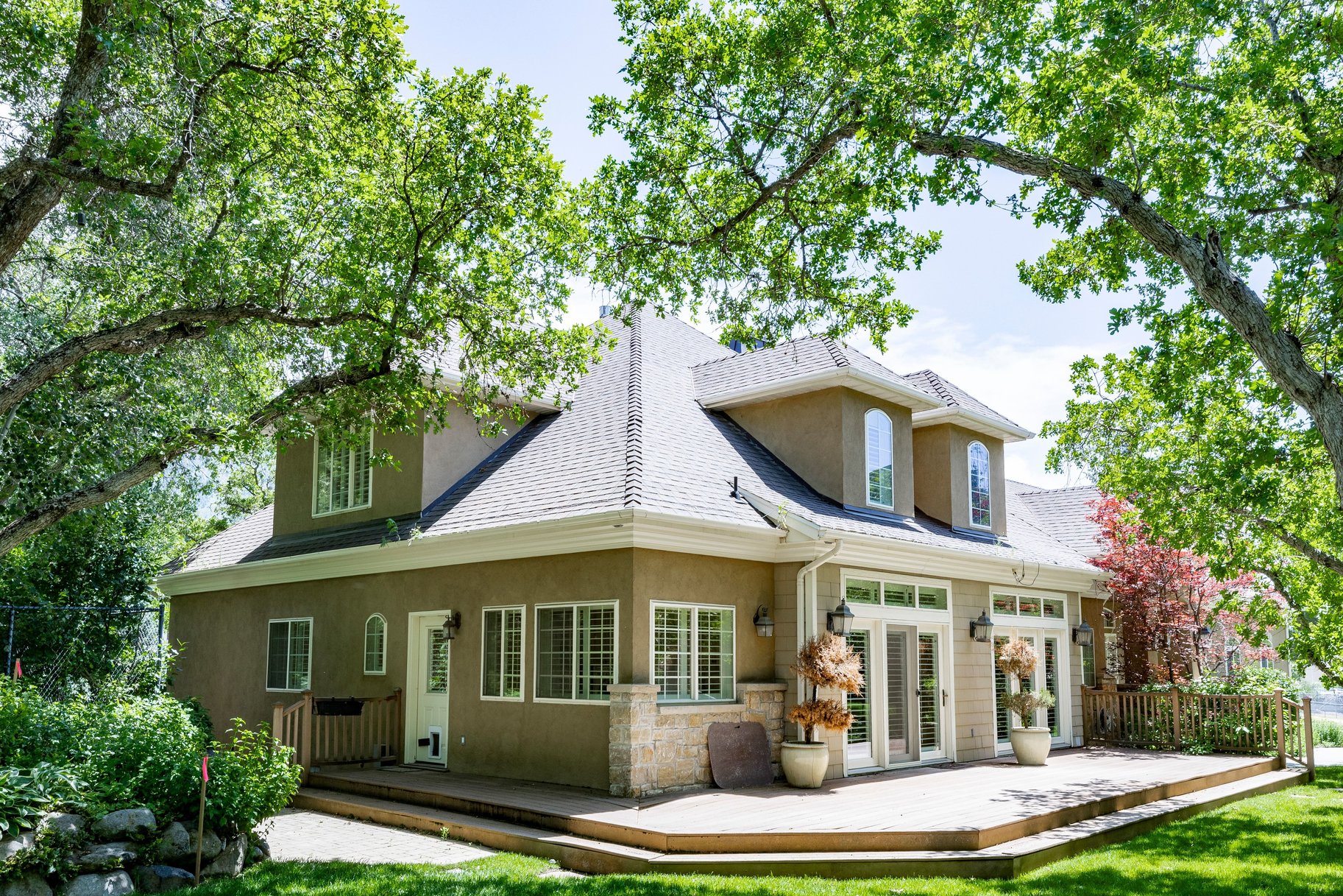  Private Gated Cottonwood Heights Retreat With Seasonal Stream & Mountain views - 物件實景