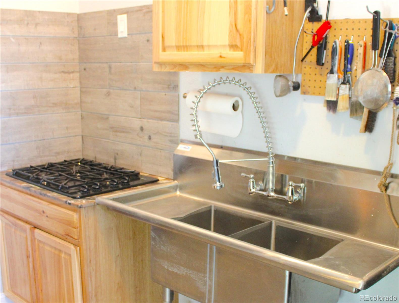 Hartsel, Colorado, 80449, United States, 3 Bedrooms Bedrooms, ,1 BathroomBathrooms,Residential,For Sale,1848141