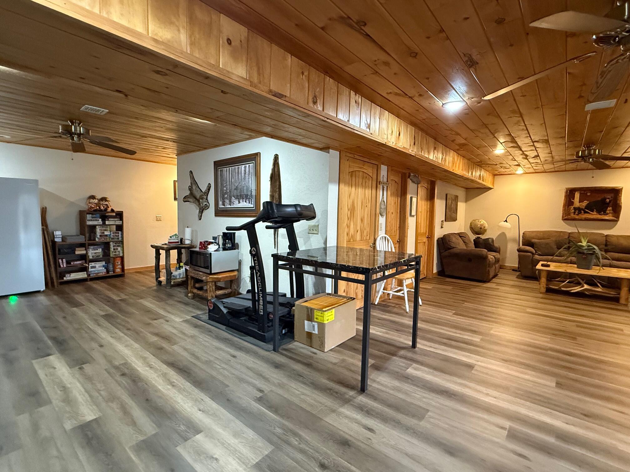 Norwood, Missouri, 65717, United States, 3 Bedrooms Bedrooms, ,3 BathroomsBathrooms,Residential,For Sale,2005497