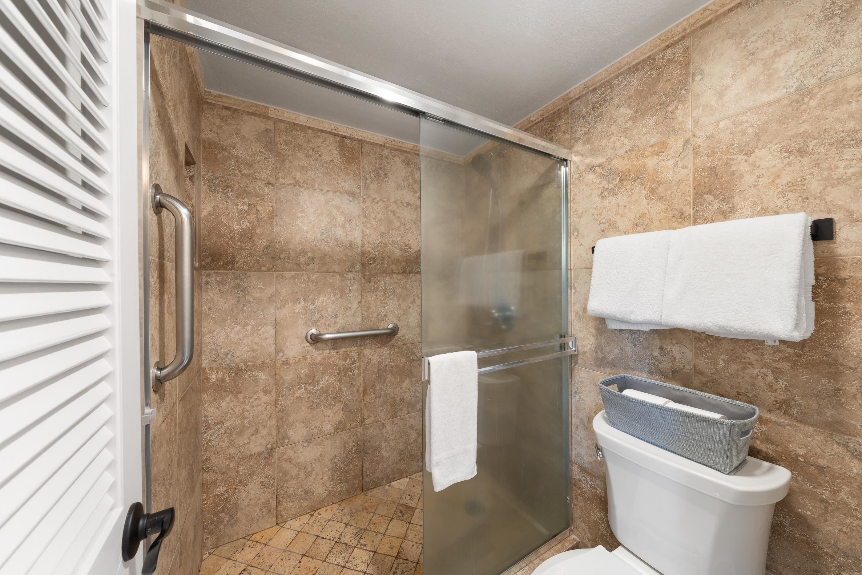 Lahaina, Hawaii, 96761, United States, 2 Bedrooms Bedrooms, ,2 BathroomsBathrooms,Residential,For Sale,1941969