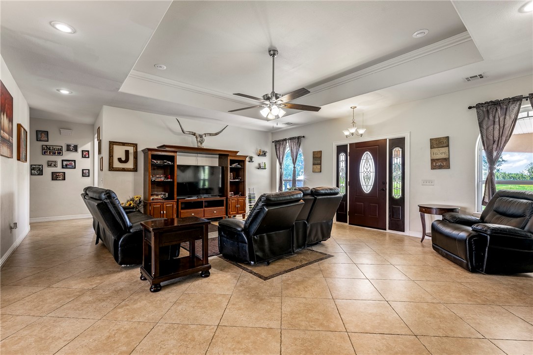 Gentry, Arkansas, 72734, United States, 5 Bedrooms Bedrooms, ,3 BathroomsBathrooms,Residential,For Sale,1778462
