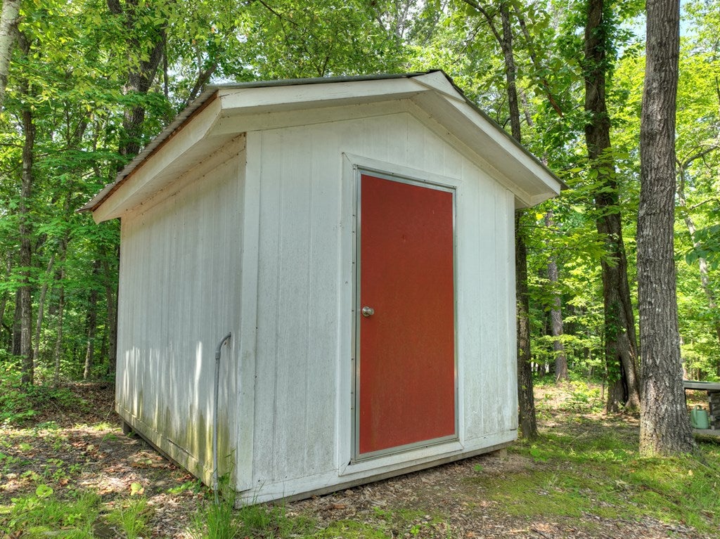 Talking Rock, Georgia, 30175, United States, 5 Bedrooms Bedrooms, ,4 BathroomsBathrooms,Residential,For Sale,1848832