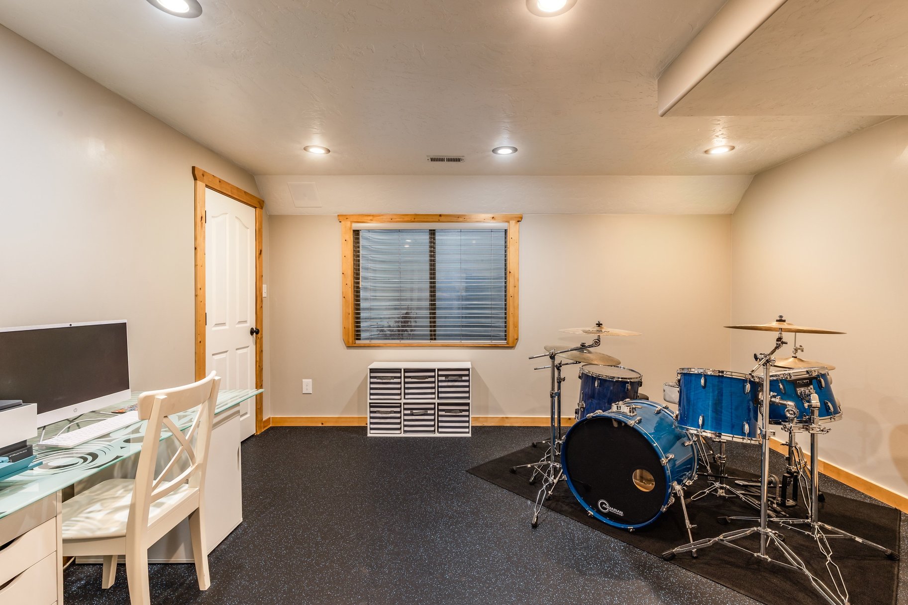  Rare Opportunity in Herriman High Country Estates  Rambler on 7.7 Private Acres - 物件實景