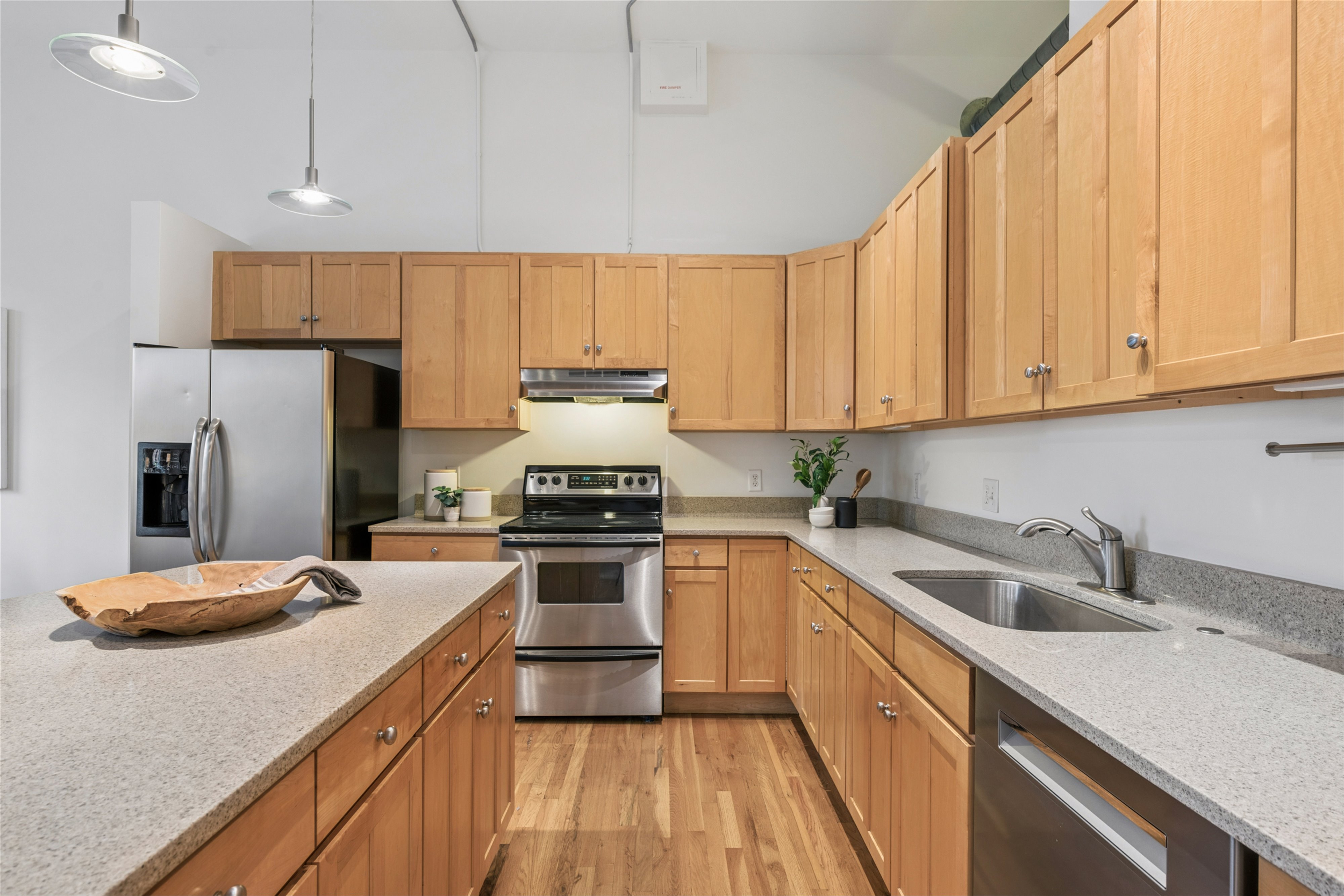  rare lodo loft gem – exposed brick, parking & walk to union  station - 物件實景