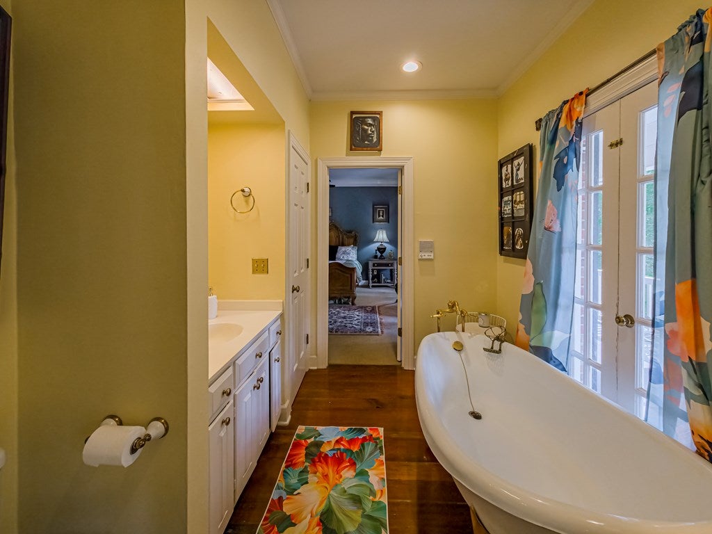 Leslie, Georgia, 31764, United States, 5 Bedrooms Bedrooms, ,4 BathroomsBathrooms,Residential,For Sale,1944897