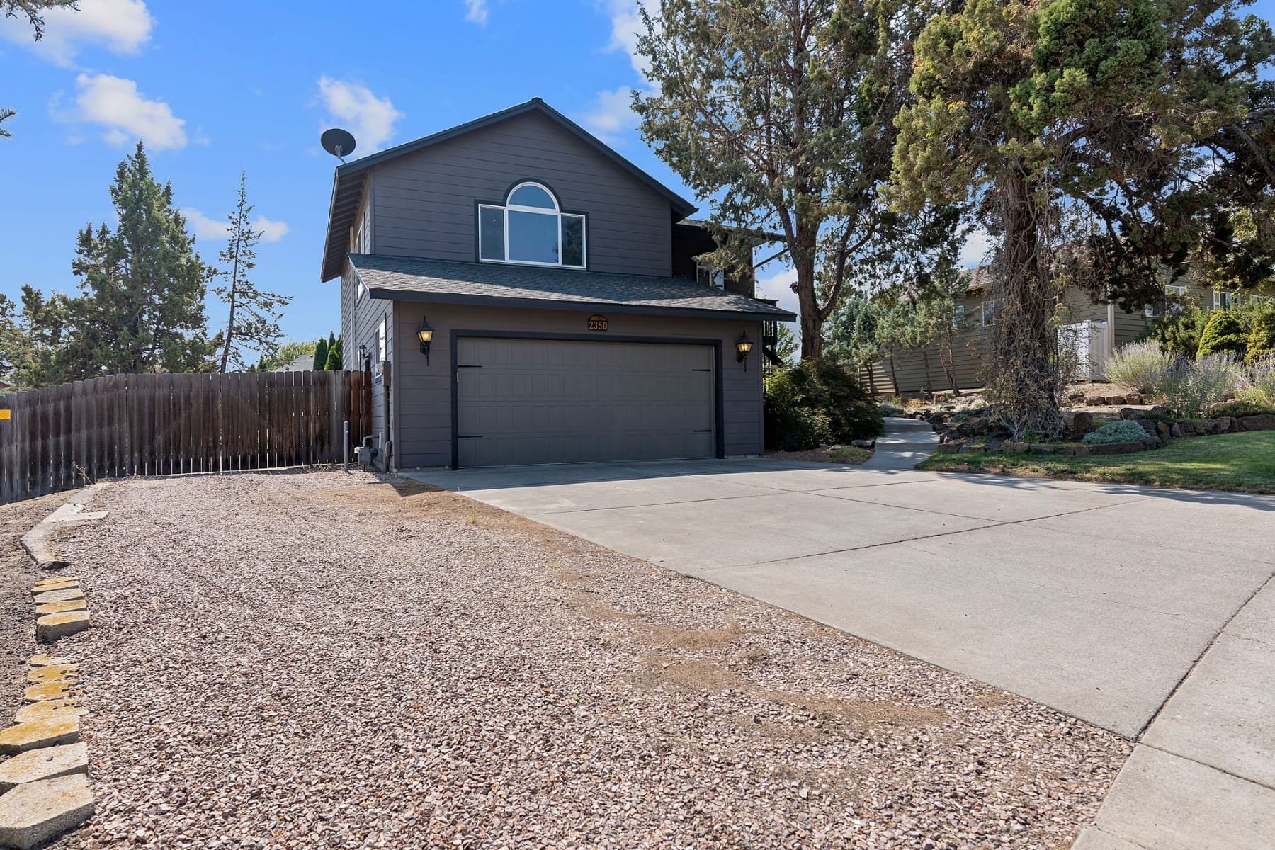  2350 SW Indian Avenue Redmond, OR 97756 - 物件實景