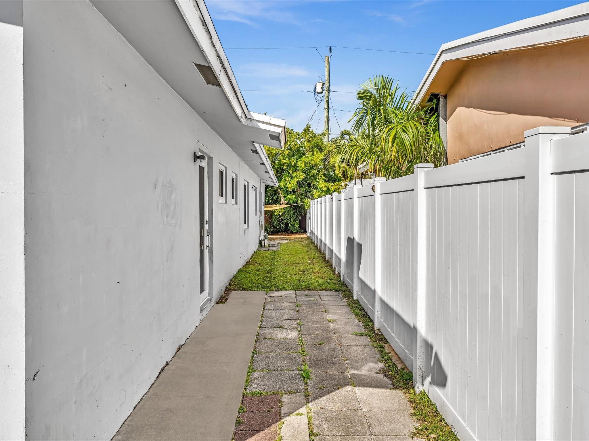 Oakland Park, Florida, 33309, United States, 3 Bedrooms Bedrooms, ,2 BathroomsBathrooms,Residential,For Sale,1984099