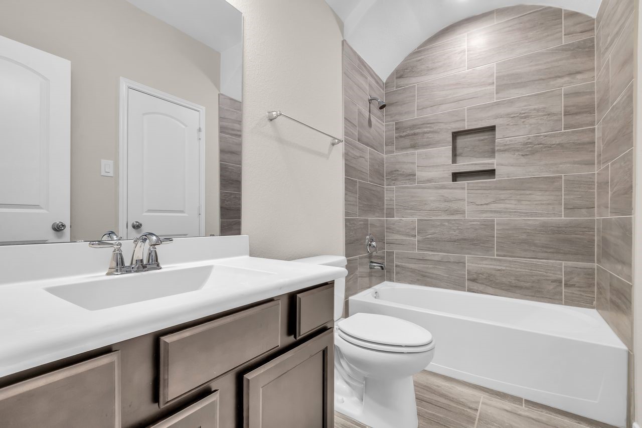 Conroe, Texas, 77384, United States, 4 Bedrooms Bedrooms, ,4 BathroomsBathrooms,Residential,For Sale,1995789