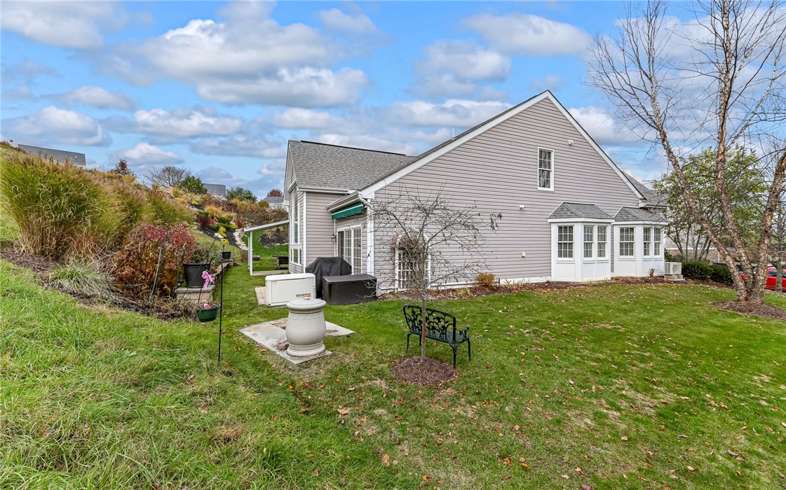 Richland, Pennsylvania, 15044, United States, 3 Bedrooms Bedrooms, ,3 BathroomsBathrooms,Residential,For Sale,1991819