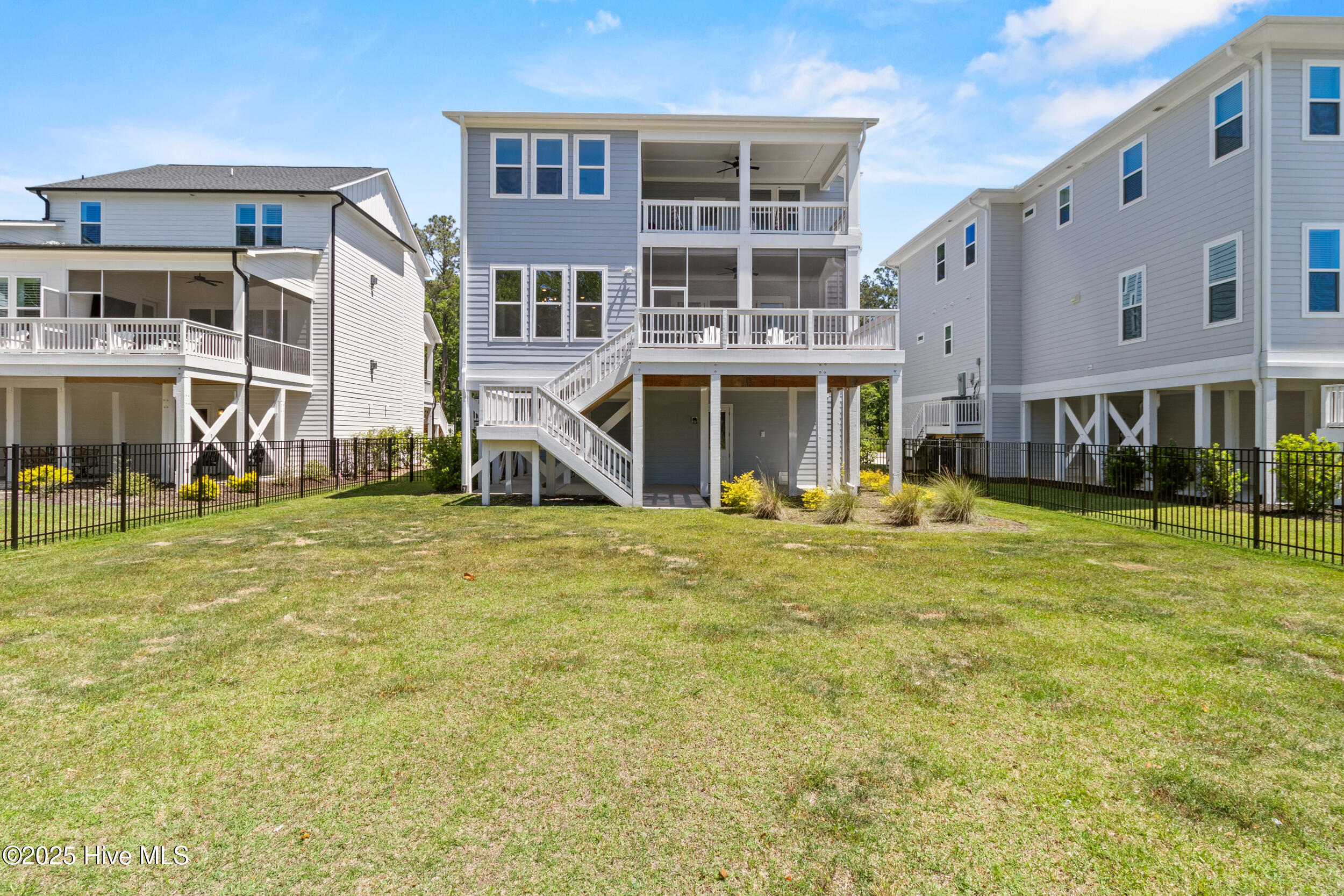Wilmington, North Carolina, 28411, United States, 4 Bedrooms Bedrooms, ,4 BathroomsBathrooms,Residential,For Sale,1794780