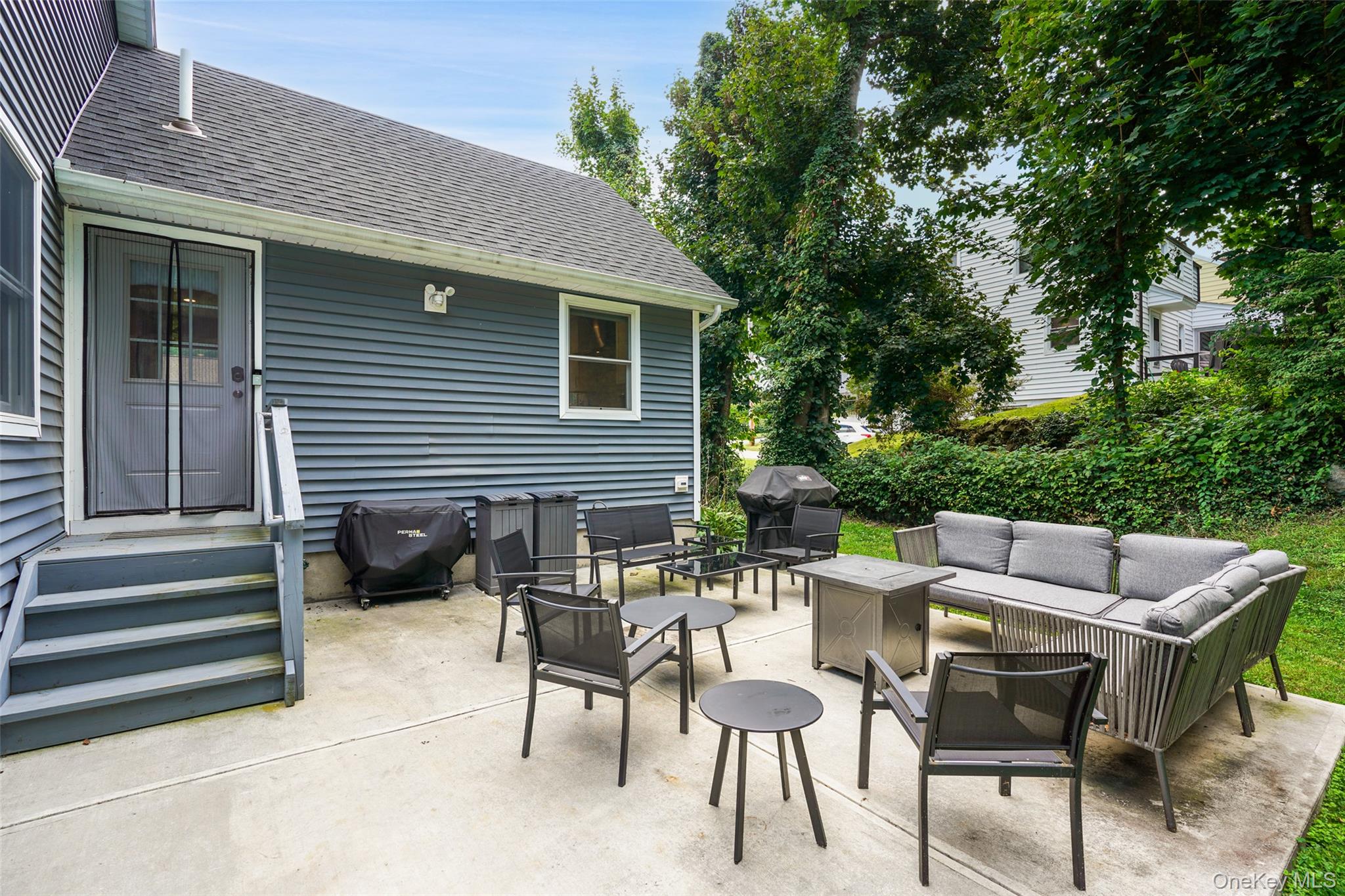 White Plains, New York, 10603, United States, 3 Bedrooms Bedrooms, ,3 BathroomsBathrooms,Residential,For Sale,1933056