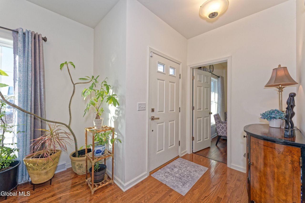 Rensselaer, New York, 12144, United States, 3 Bedrooms Bedrooms, ,3 BathroomsBathrooms,Residential,For Sale,1995950