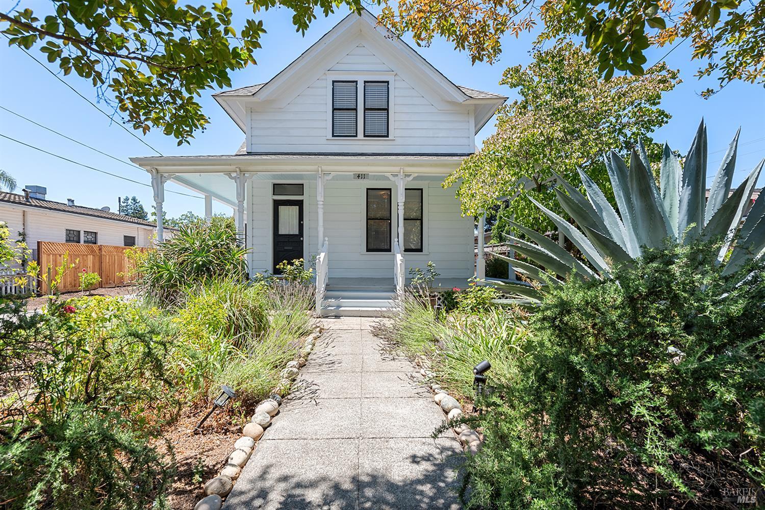 Santa Rosa, California, 95404, United States, 3 Bedrooms Bedrooms, ,3 BathroomsBathrooms,Residential,For Sale,1928881