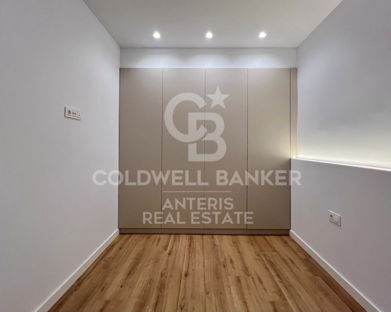 Barcelona, Barcelona, Eixample, La Dreta de l'Eix, Barcelona, Catalonia, ES, 2 Bedrooms Bedrooms, ,2 BathroomsBathrooms,Residential,For Sale,Barcelona, Barcelona, Eixample, La Dreta de l'Eix,1611380