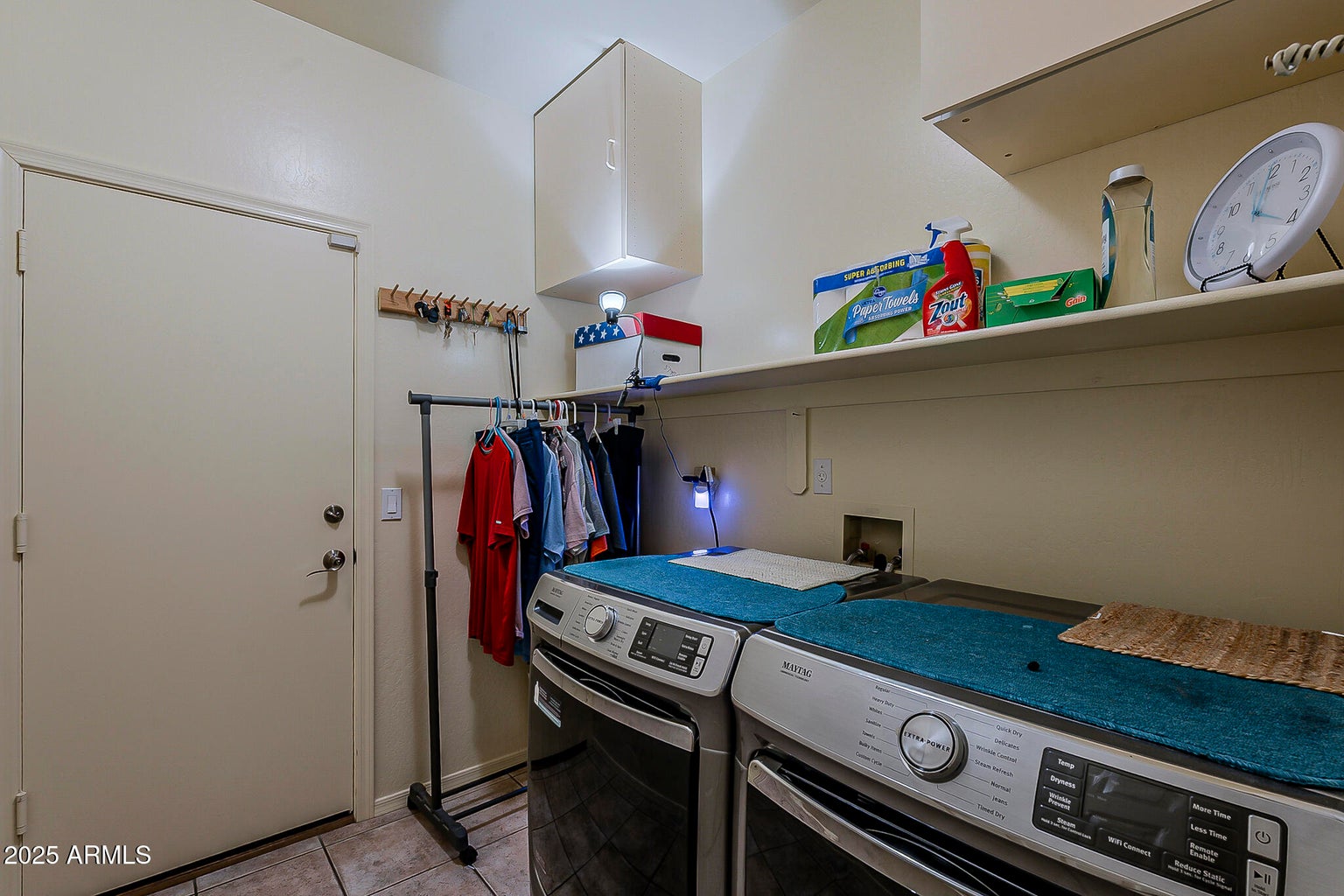 Mesa, Arizona, 85215, United States, 4 Bedrooms Bedrooms, ,2 BathroomsBathrooms,Residential,For Sale,1994207