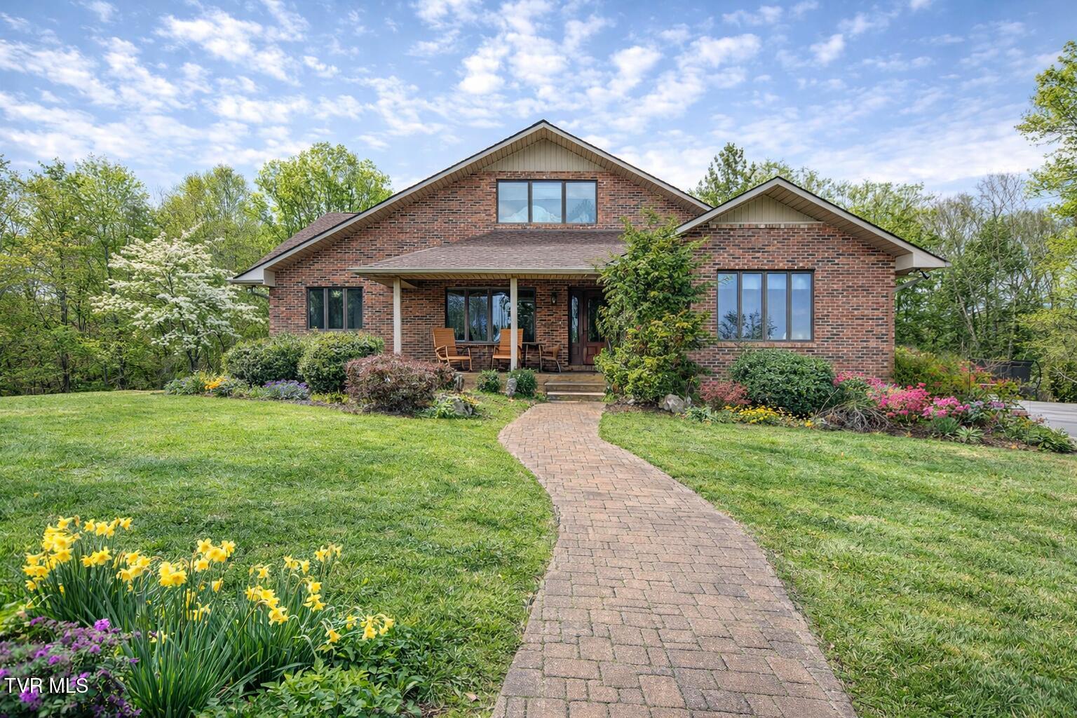 Jonesborough, Tennessee, 37659, United States, 6 Bedrooms Bedrooms, ,6 BathroomsBathrooms,Residential,For Sale,2011777