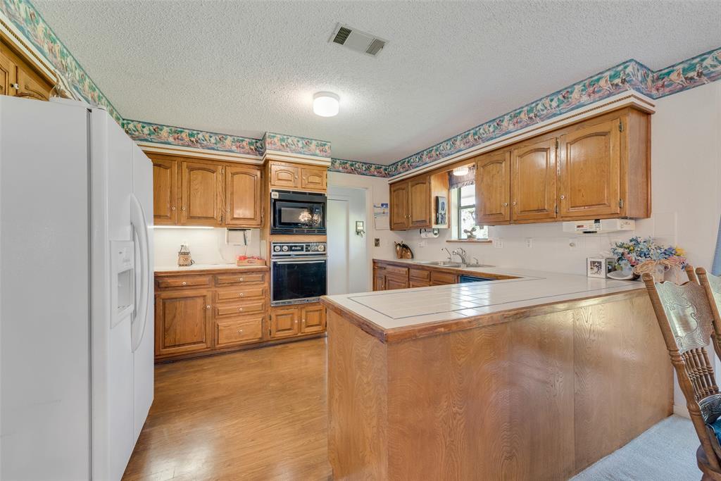 Dublin, Texas, 76446, United States, 3 Bedrooms Bedrooms, ,3 BathroomsBathrooms,Residential,For Sale,1977639