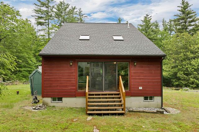 Epsom, New Hampshire, 03234, United States, 2 Bedrooms Bedrooms, ,1 BathroomBathrooms,Residential,For Sale,1861346
