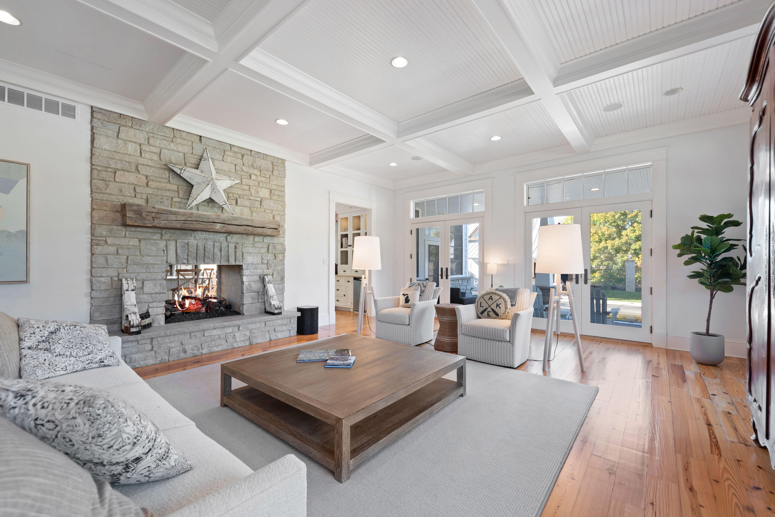 New Buffalo, Michigan, 49117, United States, 6 Bedrooms Bedrooms, ,5 BathroomsBathrooms,Residential,For Sale,1989502