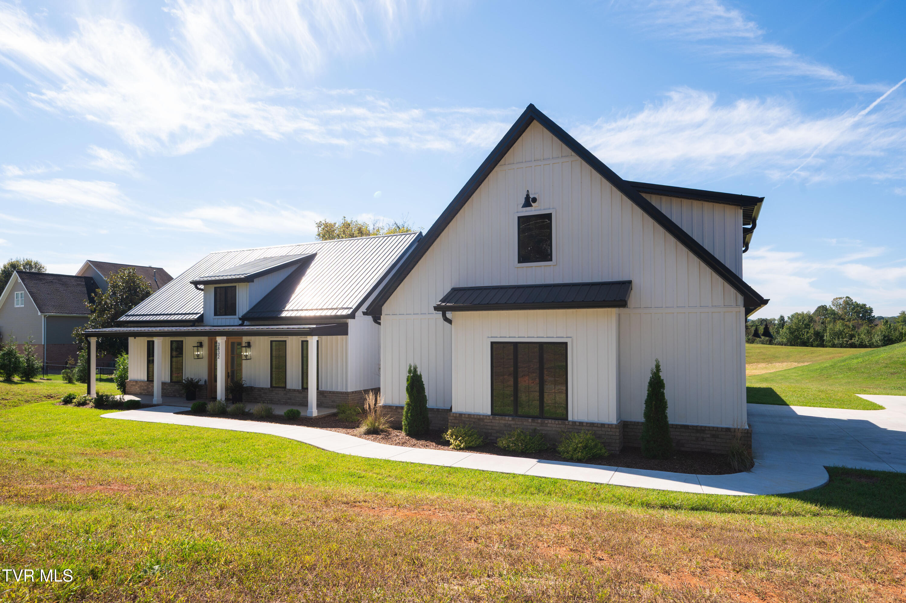 Kingsport, Tennessee, 37664, United States, 4 Bedrooms Bedrooms, ,4 BathroomsBathrooms,Residential,For Sale,1981214